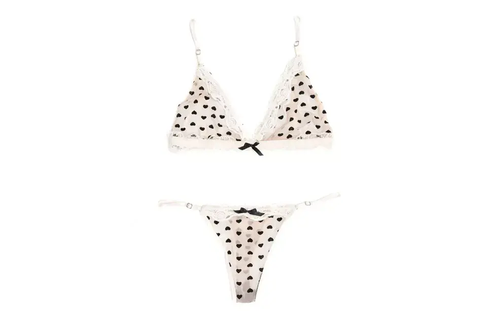 Conjunto de ropa interior (La Braga, $390)