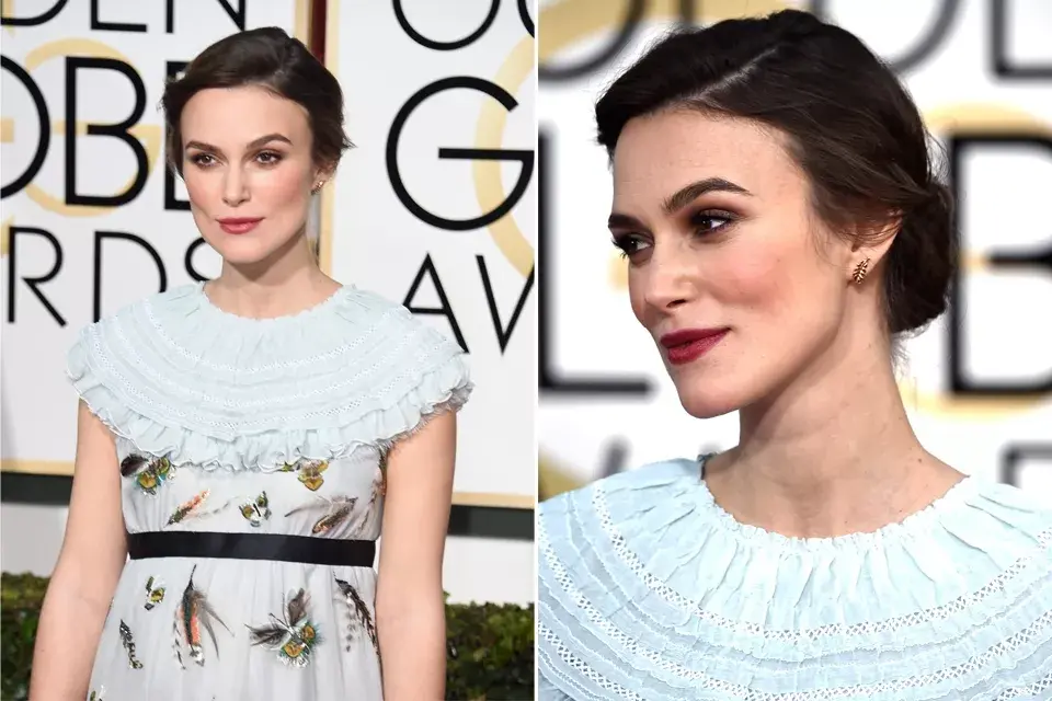 Kaira Knightley lució radiante con su pancita de embarazada. Eligió un recogido sencillo y destacó sus pómulos con mucho rubor