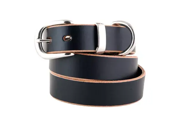 Cinturón de cuero (AyNotDead, $298)