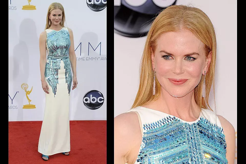 Nicole Kidman sigue fiel a los colores claros; en esta ocasión eligió un vestido de línea tubo de Antonio Berardi, con lentejuelas turquesas y azules bordadas