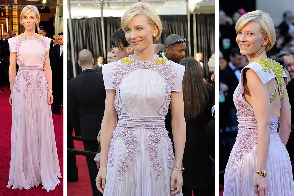 Cate Blanchett eligió un diseño de Givenchy Couture muy interesante y poco convencional en género plisado rosa pálido, con pechera abierta con apliques de pequeñas esferas