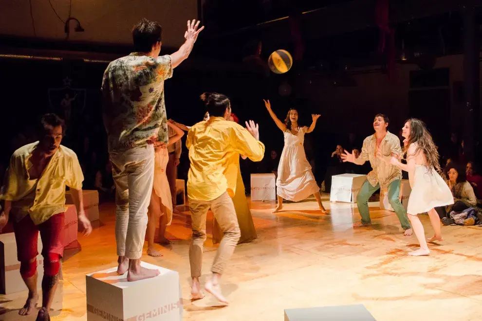 La luna que te parió, experiencia poética teatral 