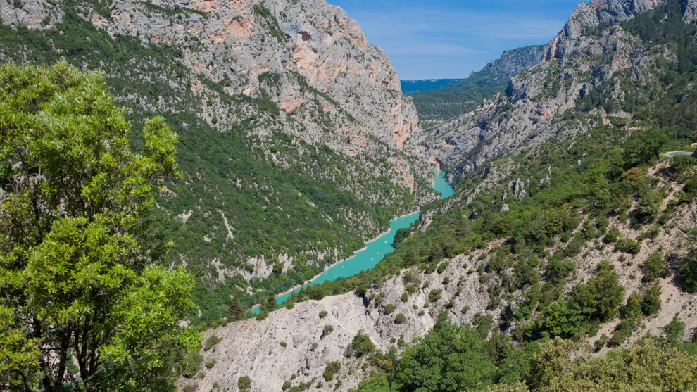 El río al cañón, con su color de agua esmeralda
