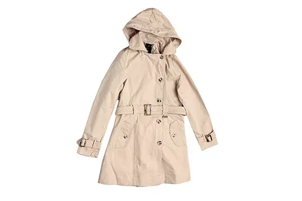 Con capucha desmontable (47 Street, $899)