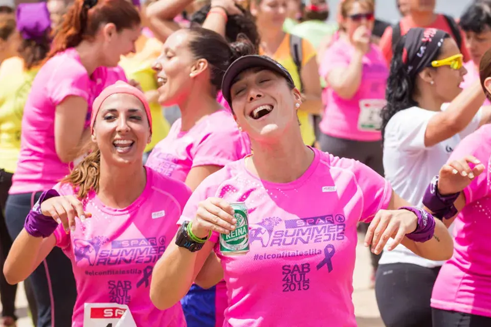Beer runners, se comprobó que 330 ml de cerveza después del entrenamiento hidratan con la misma rapidez que una bebida isotónica.Luego es preciso continuar la hidratación con agua