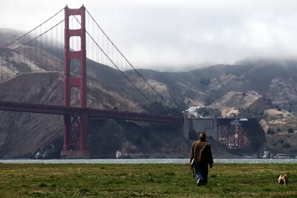 Una de las postales más famosas el puente Golden Gate de San Francisco