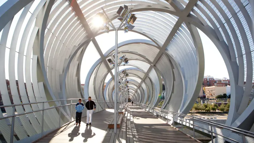 Puente Arganzuela, en el nuevo circuito Madrid Río, sobre el cauce del Manzanares