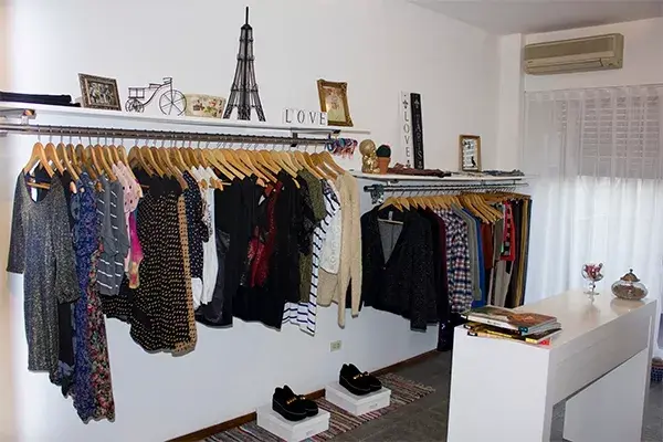 Un aire parisino y mucha buena onda sobrevuela el showroom