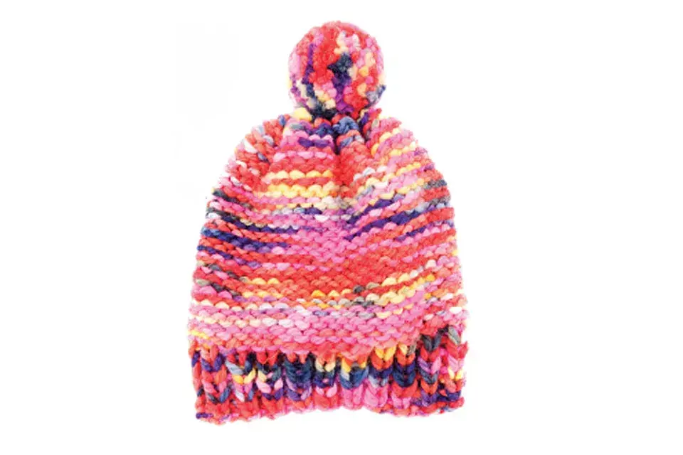 Gorro multicolor para el invierno (Entrepiso, $100)