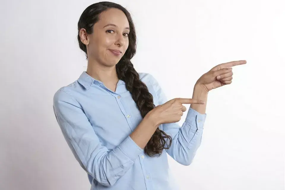 Un estudio reciente de Gallup muestra que el 87% de los empleados no están comprometidos en su trabajo, y otro estudio muestra que casi la mitad de los millennials esperan abandonar su trabajo actual en el plazo de dos años.