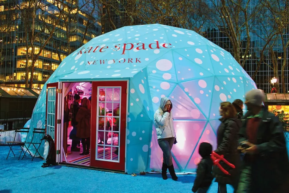 El iglú de la diseñadora Kate Spade en el invierno neoyorkino