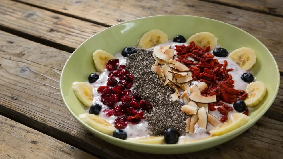 Las frutas, cereales y el chía pueden servirte para mejorar tu ánimo