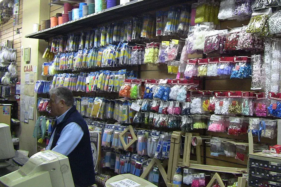 El local está ubicado sobre Lavalle, en pleno Once