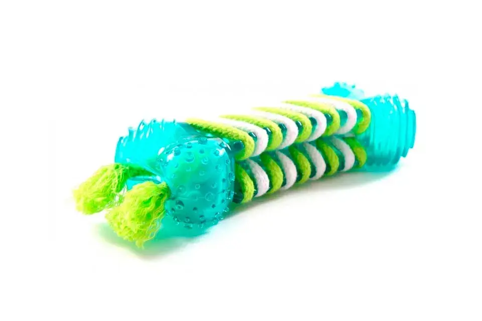 Hueso limpiadientes para perros. Mantiene la higiene bucal y estimula la actividad de las encías. $390, Puppis