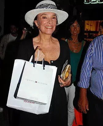 Graciela Borges fue a Pinamar Norte a presenciar el desfile de Tommy Hilfiger Watches.