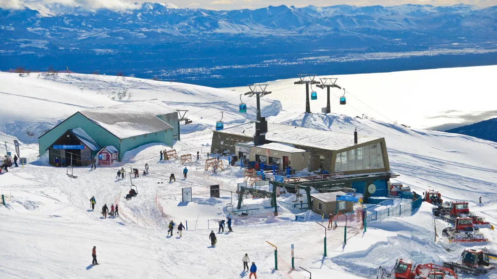 Con 120 km de pistas, Catedral es el principal centro de esquí en América del Sur