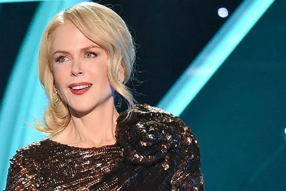 Nicole Kidman recibió su primer SAG Award con un discurso emotivo y agradeció a las actrices que la ayudaron a hacerse un lugar en la industria después de cumplir 40 años