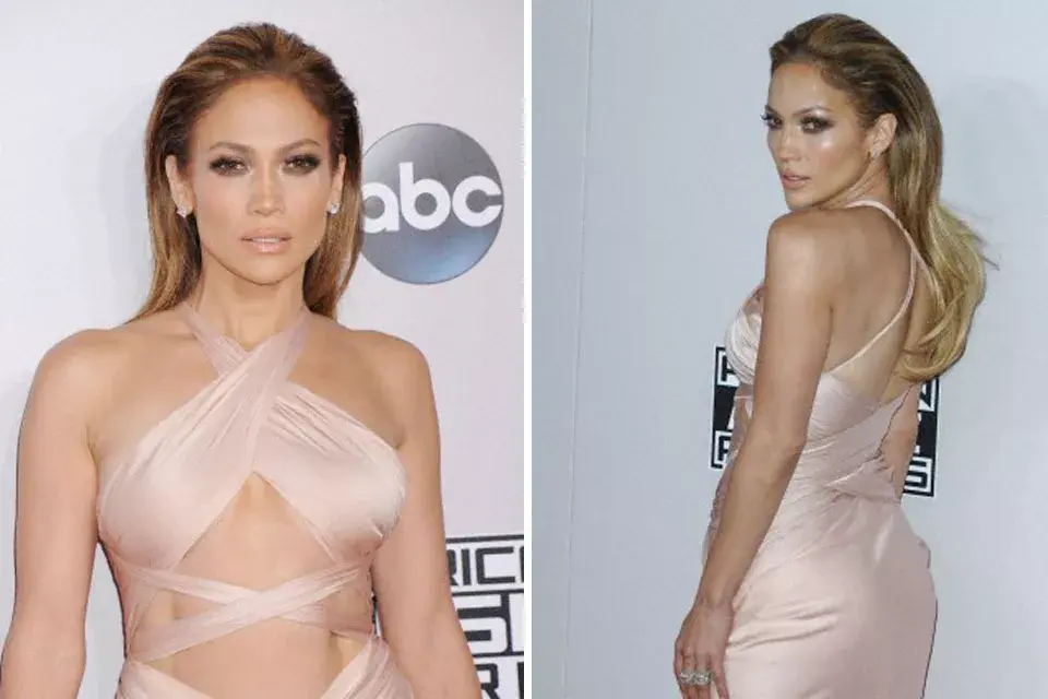 En los American Music Awards de este año, la pudimos ver con un wet look, una de las últimas tendencias en materia de pelo