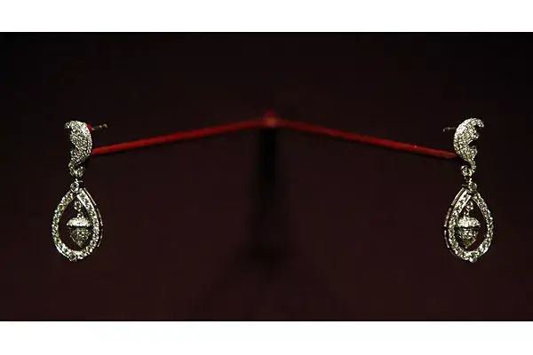 Los aros que lució la novia fueron un regalo de sus padres; representan el escudo familiar de los Middleton