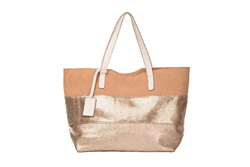 Cartera (Prune, $1490)