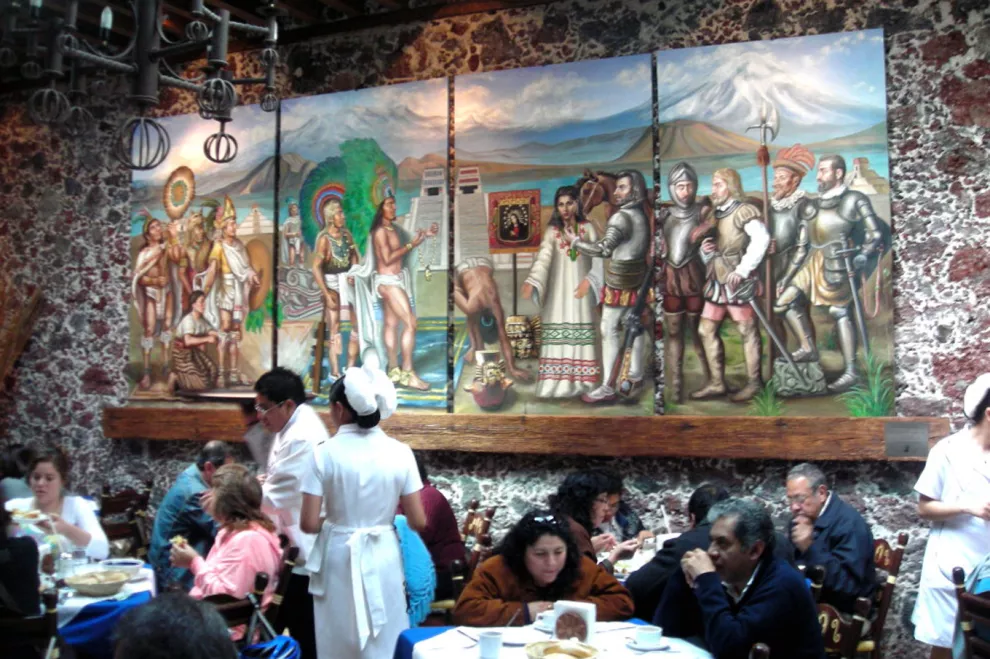 El ecléctico y cargado estilo del Café de Tacuba