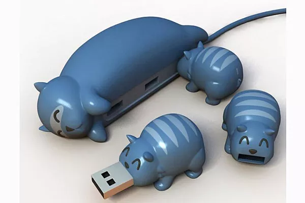 ¿No nos digas que no morís de amor con este adaptador multi USB? Muy sweety!!
