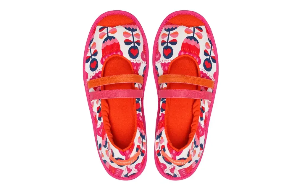 Pantuflas coloridas (Floripondias, $270)