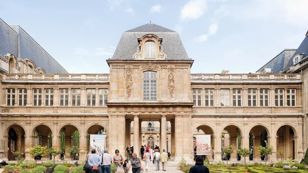 El Museo Carnavalet, que muestra la historia de París en un impresionante palacio urbano, es gratuito. Crédito: Marc Bertrand / Paris Tourist Office / dpa-tmn