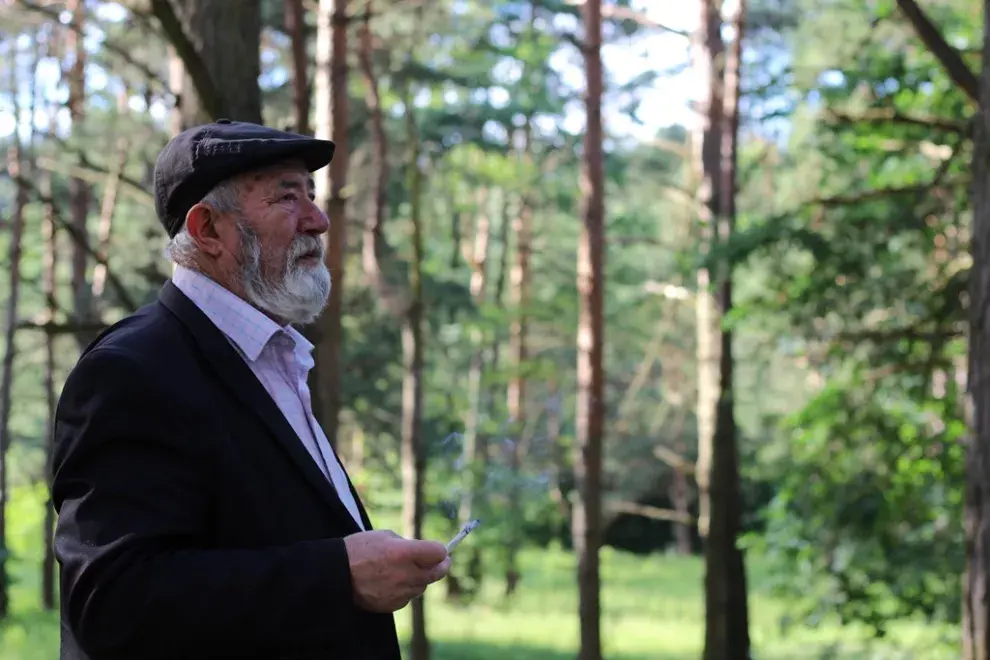 Boris Kwiatkouski, en el antiguo cementerio judío de Grodno