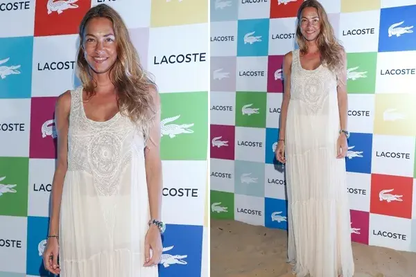 Andrea Burstein estuvo presente en la misma fiesta con un look muy veraniego y natural: vestido largo en color crudo, pelo suelto y poco make up. Sin duda, bella por dónde se la mire