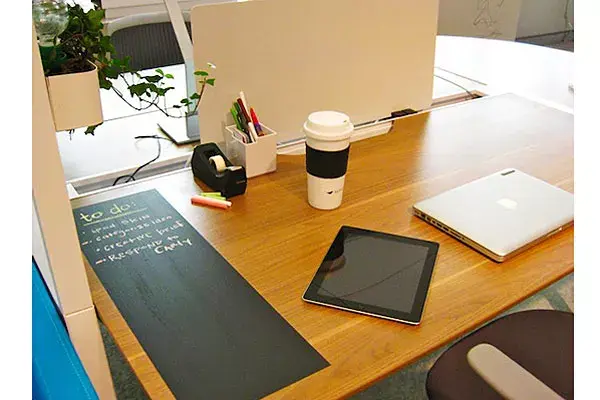 Podés poner un pizarron en tu escritorio para no olvidarte de nada