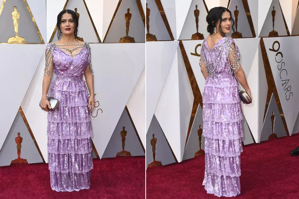 Salma Hayek con un vestido en el color del año, el violeta, hecho por Gucci