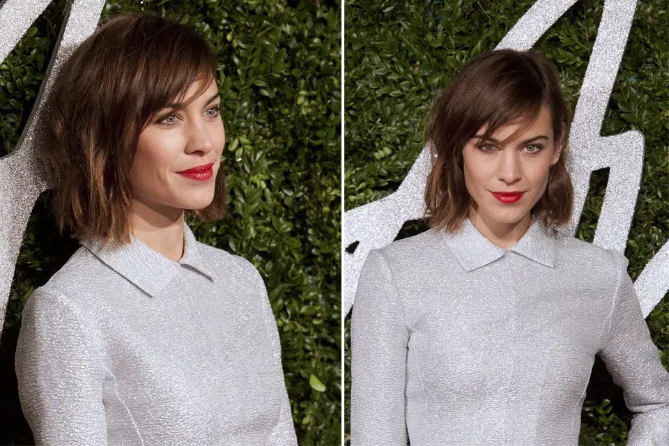 Alexa Chung, fiel a su estilo de siempre, usó los labios en rojo furioso y un el pelo en un bob despeinado y algo rígido