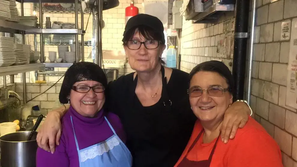 Facebook / Nonnas de el Líbano, Francia y Nápoles