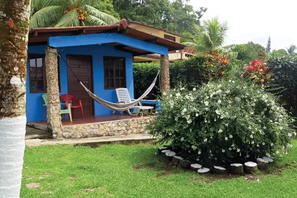 Las cabañas en Portobelo están al lado del mar