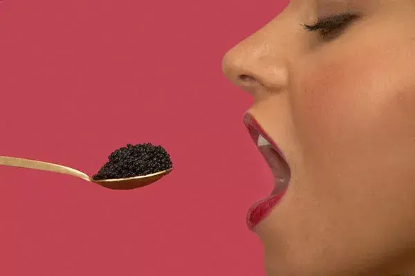 Los alimentos y la forma en que los comemos pueden tener un efecto muy sensual