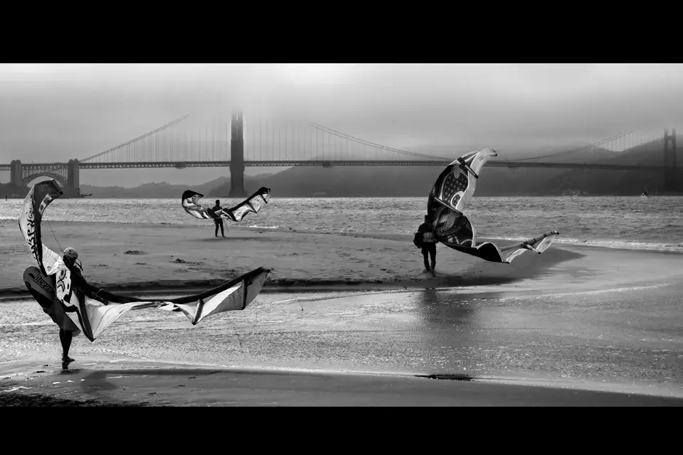 Surfistas en la Marina Green Drive