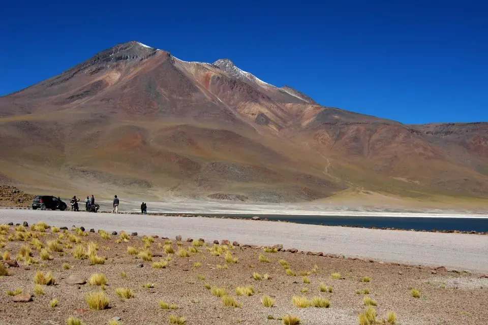 Otra imagen de a postal de la Laguna Miñique.