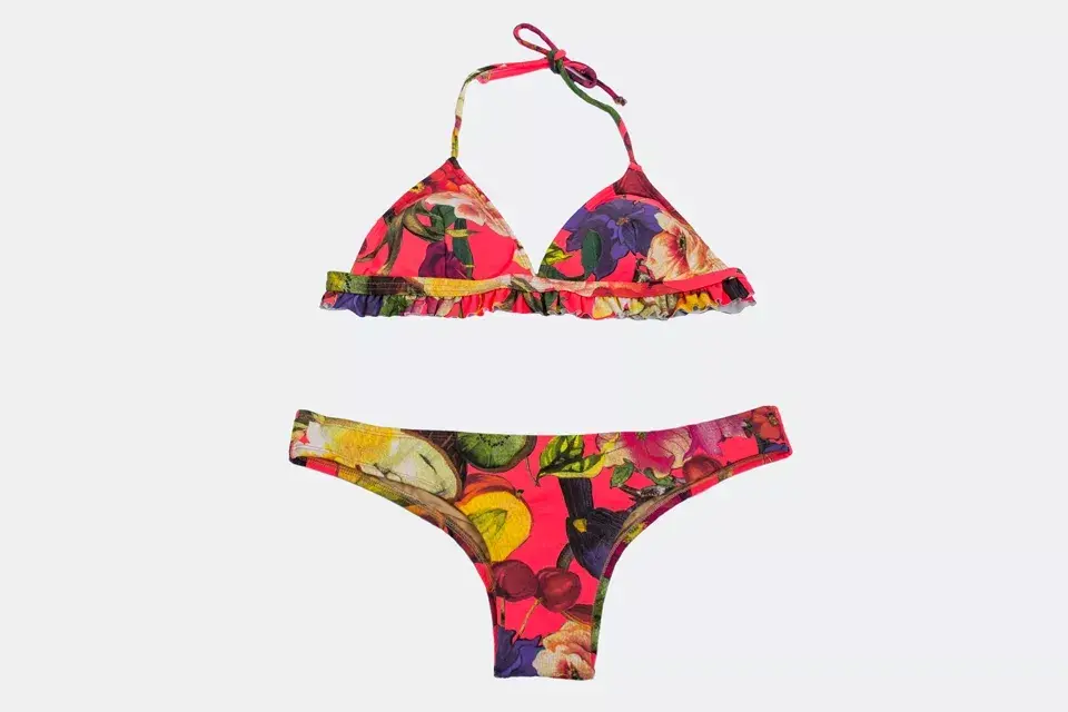 Con flores, triangulo y volados (Cipitria, consultar precio)