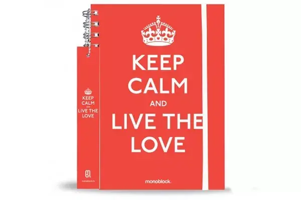 En rojo, con frase para mantener la calma (Monoblock, $95)