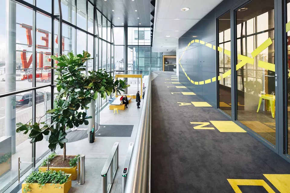 La oficina central de Booking sigue en Ámsterdam, en donde trabajan 4000 personas.