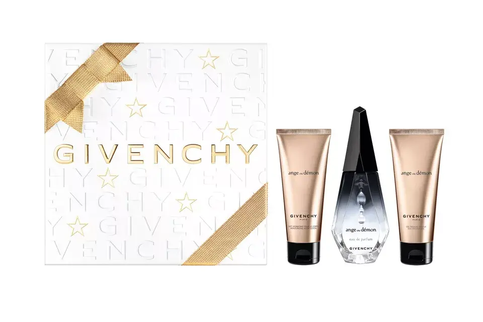 Ange ou Demon Spray 50 ml + bodylotion 75 ml + shower gel 75 ml, Givenchy, $1990