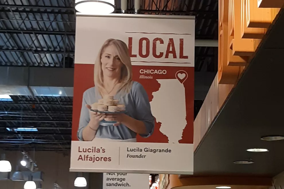 Un banner de Lucila y sus productos en los súper Whole Foods.