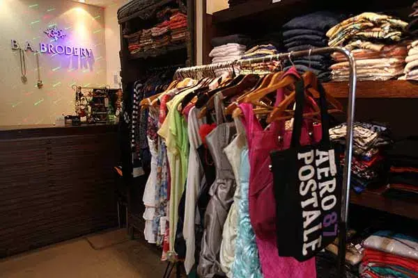 Los vestidos de fiesta se consiguen desde $50