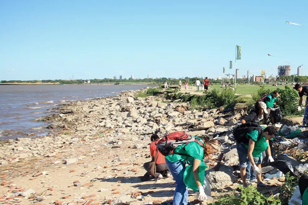 Una jornada de limpieza de Vamos a Hacerlo Argentina.