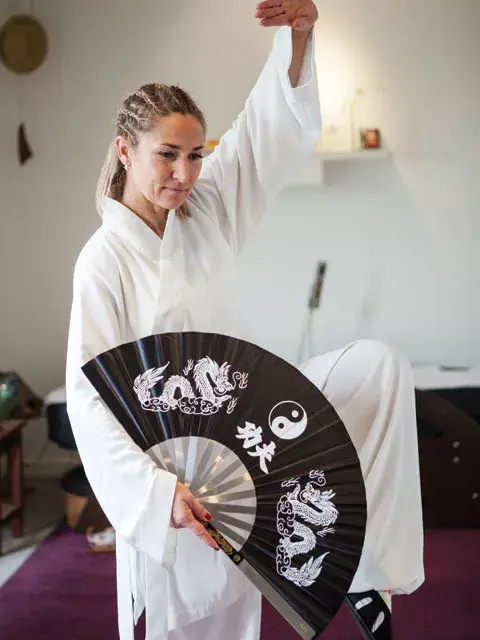 La instructora Alejandra Olivaen Tai Kang