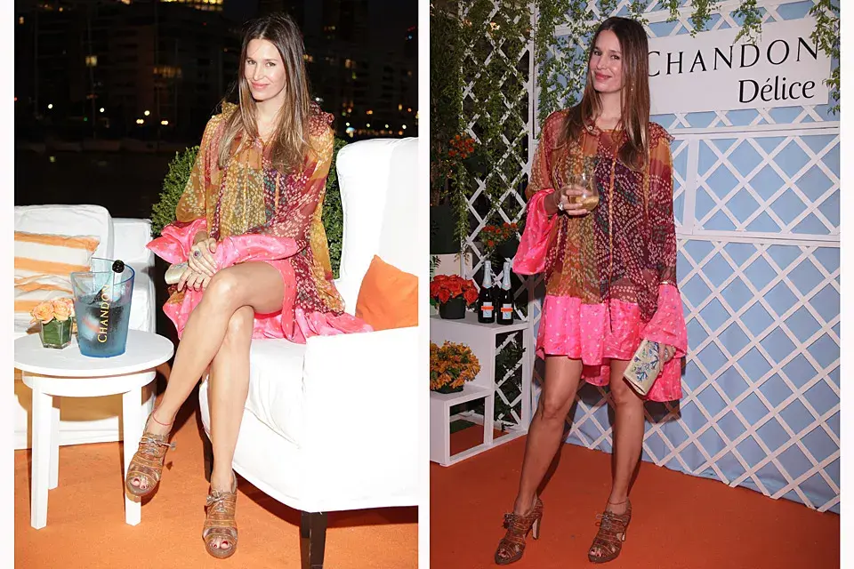 Muy hippie chic, Dolores Barreiro lució uno de los vestidos de su marca Holi para el lanzamiento de Chandon Délice