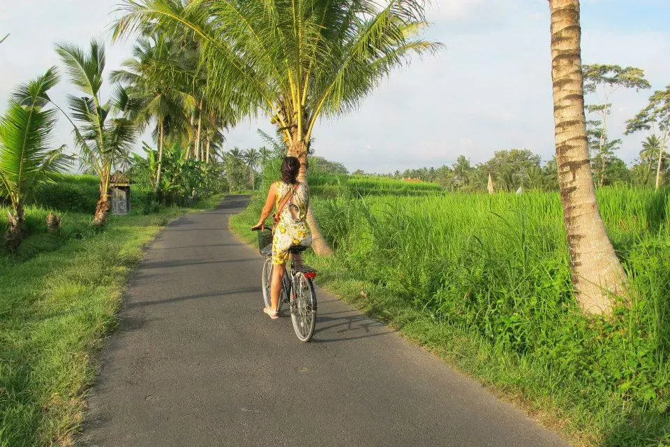Bici en Bali. Foto: Cintia Kemelmajer.