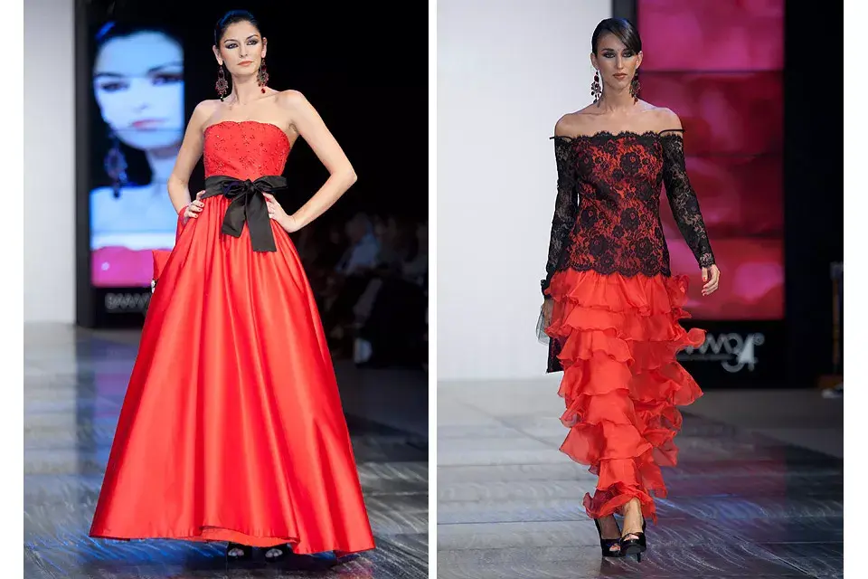 Adriana Constantini propone vestidos de noche colorados combinados con negro; strapless con falda amplia y encaje con volados