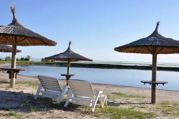 Un parque acuático de 40 hectáreas alberga piletas termales a sólo 3 kilómetros de Victoria